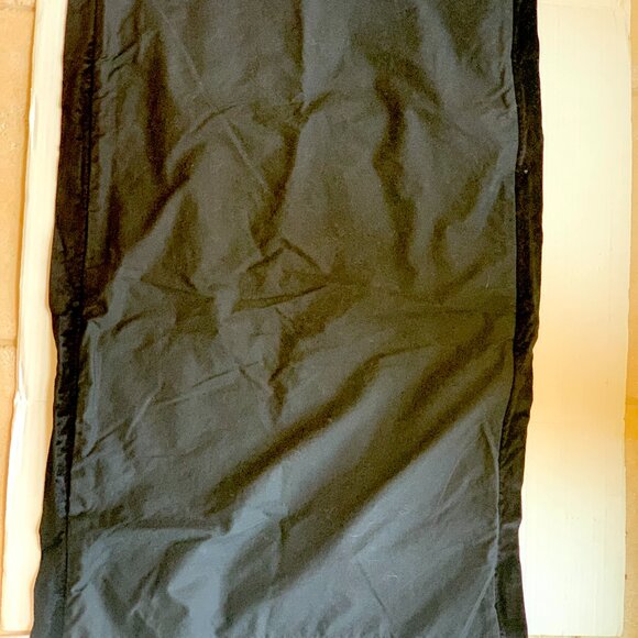 ROYAL VELVET 2  King Pillow Shams Gold Black Brocade Velvet  Excellent Condition - Picture 7 of 10